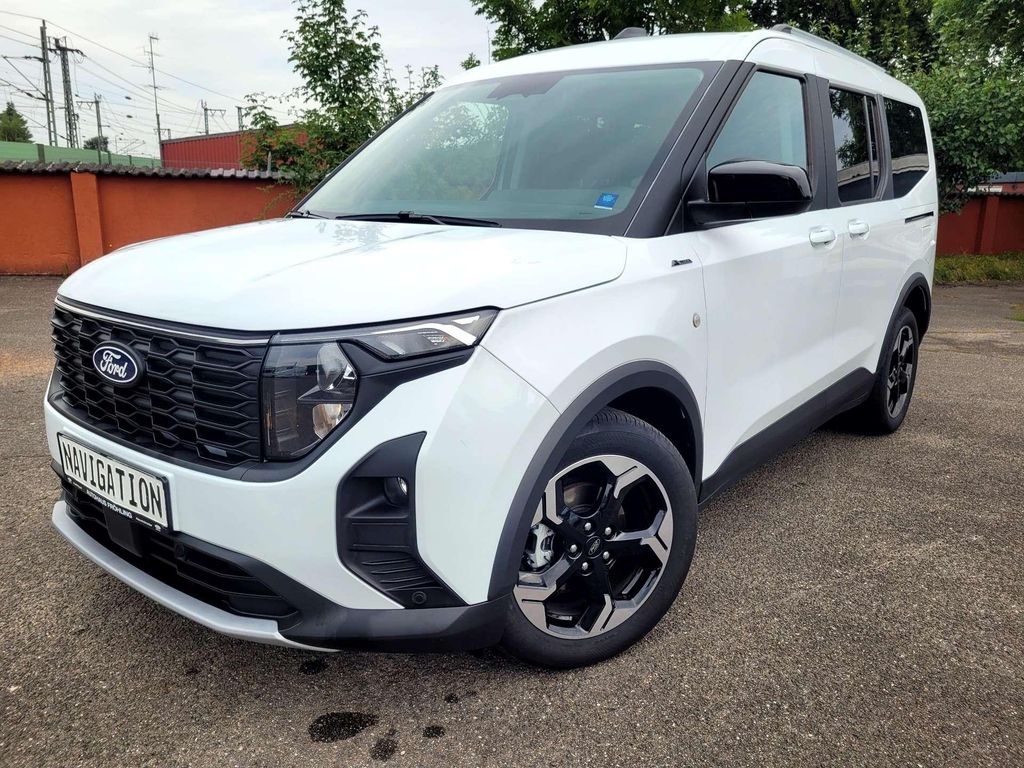 Ford Tourneo Courier — hlavná fotografia