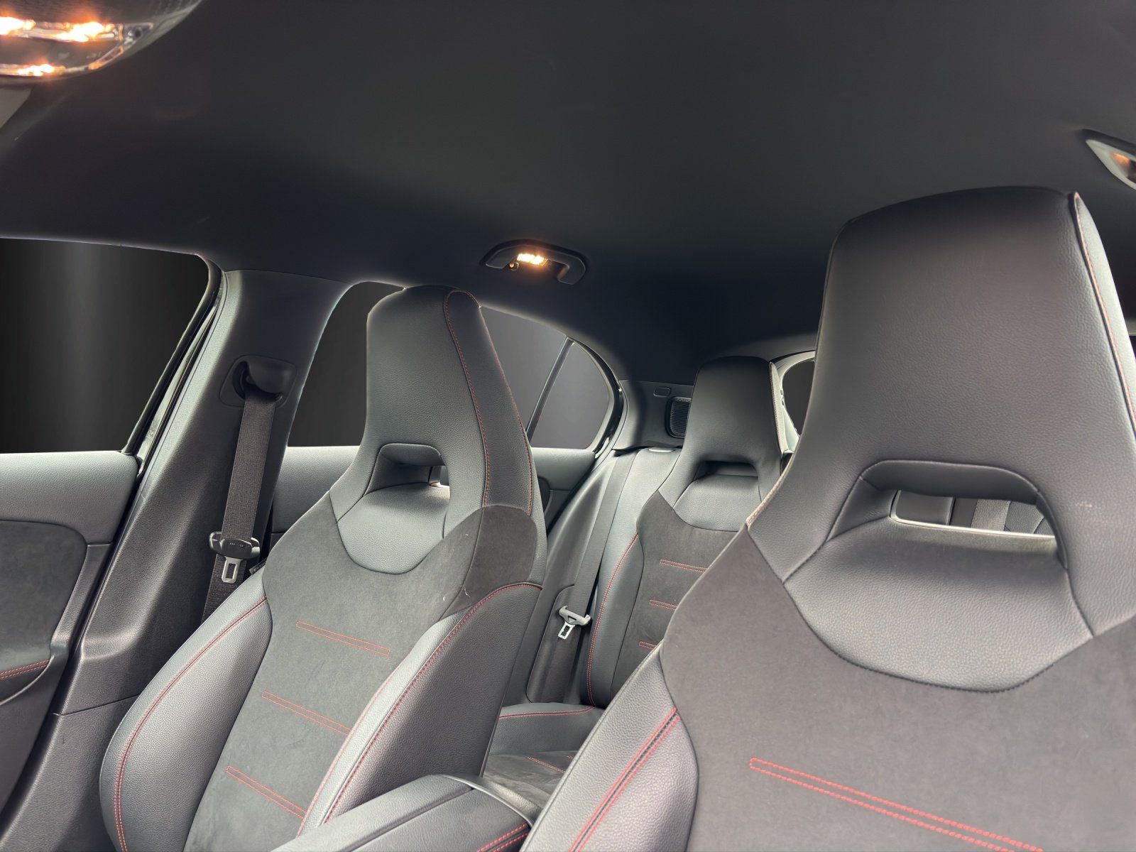 Fahrzeugabbildung Mercedes-Benz A 180 d AMG Burme DISTRO KeyGO 18" Totwinkel