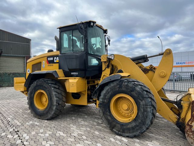 CAT 938M