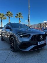 Mercedes-Benz Mercedes-benz GLA 45 AMG 45S 4Matic+ - graue Mercedes-Benz GLA 45 AMG
