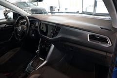 VW T-Roc 2.0 TDI Active | Navi | App | ACC | AHK VW T-Roc 2.0 TDI Active | Navi | App | ACC | AHK