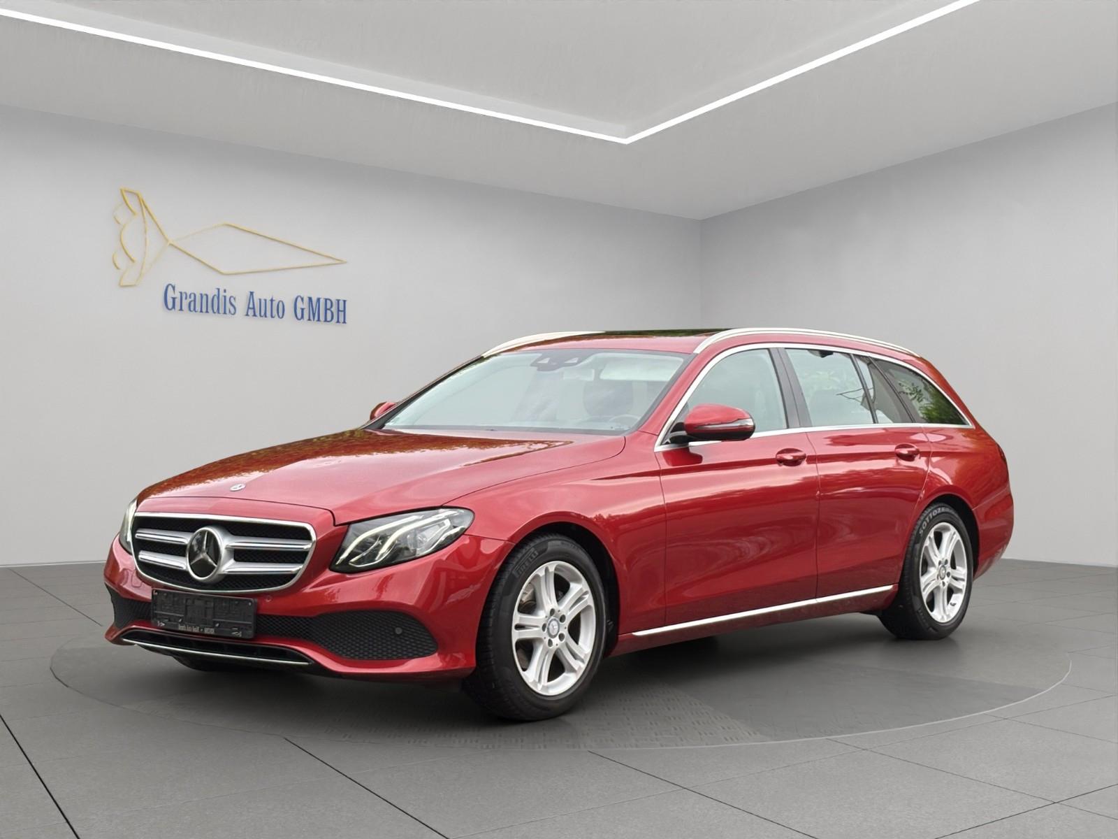 Mercedes-Benz E 220 E T-Modell E 220 d AVANTGARDE CARPLAY
