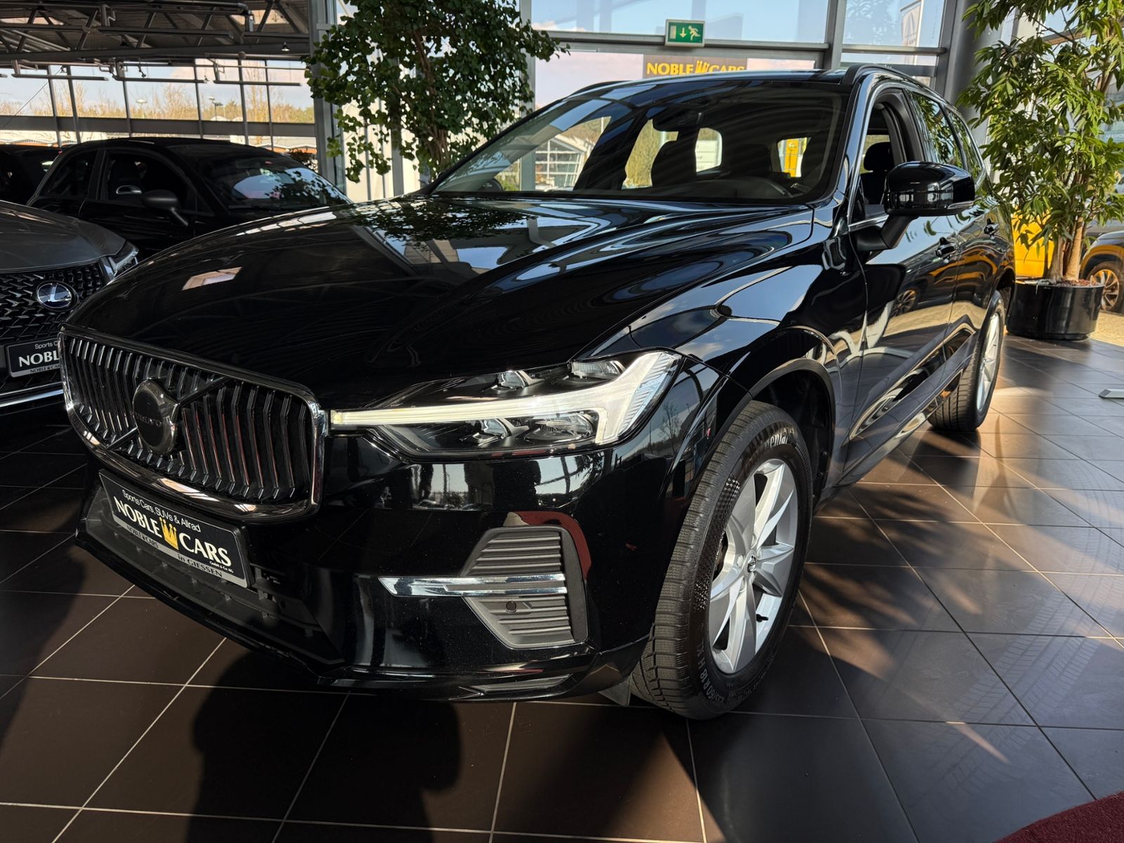 Fahrzeugabbildung Volvo XC60 Momentum Pro AHK LED RFK