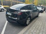 Tesla Model Y RWD Standard Range Enhanced Autopilot - Tesla Gebrauchtwagen von 2024