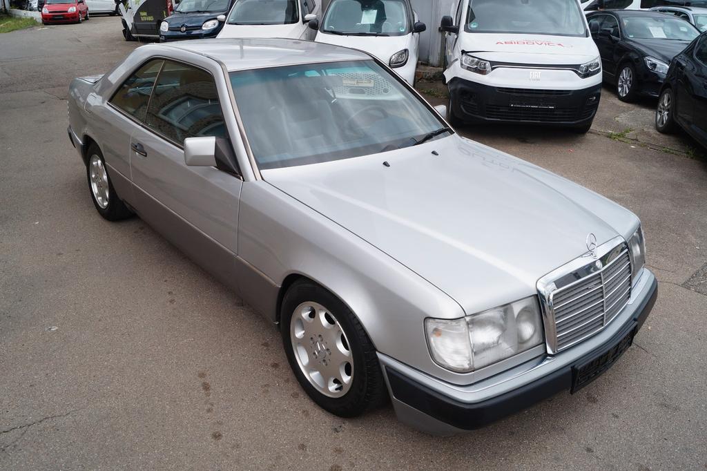 Mercedes-Benz CE 300