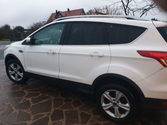 Ford Kuga 1,5 EcoBoost 2x4 110kW SYNC Edition SYN...