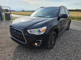 Mitsubishi ASX 1.6 Invite 2WD - Mitsubishi ASX: Limousine