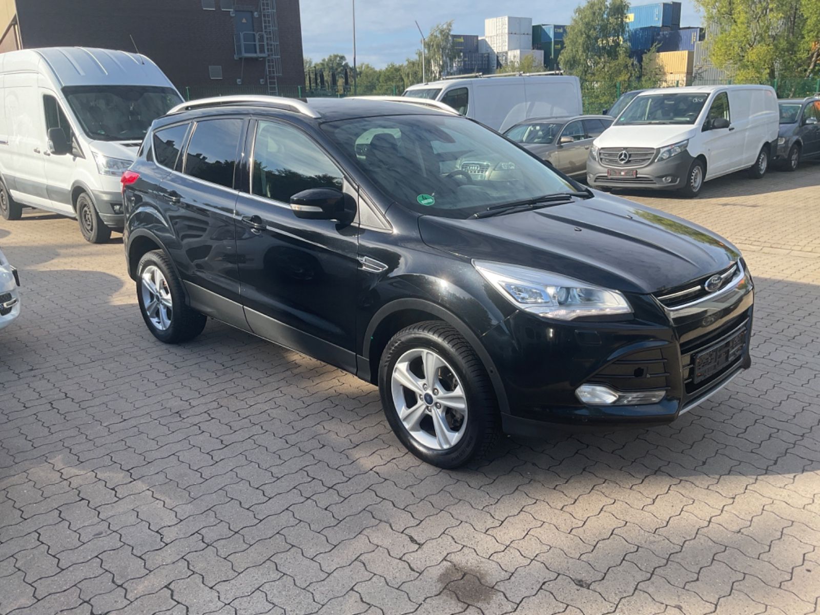 Ford Kuga - 1