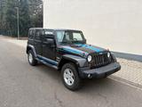 Jeep Wrangler Unlimited Sahara Lang 3,8 Benzin - Jeep Wrangler: 3.8