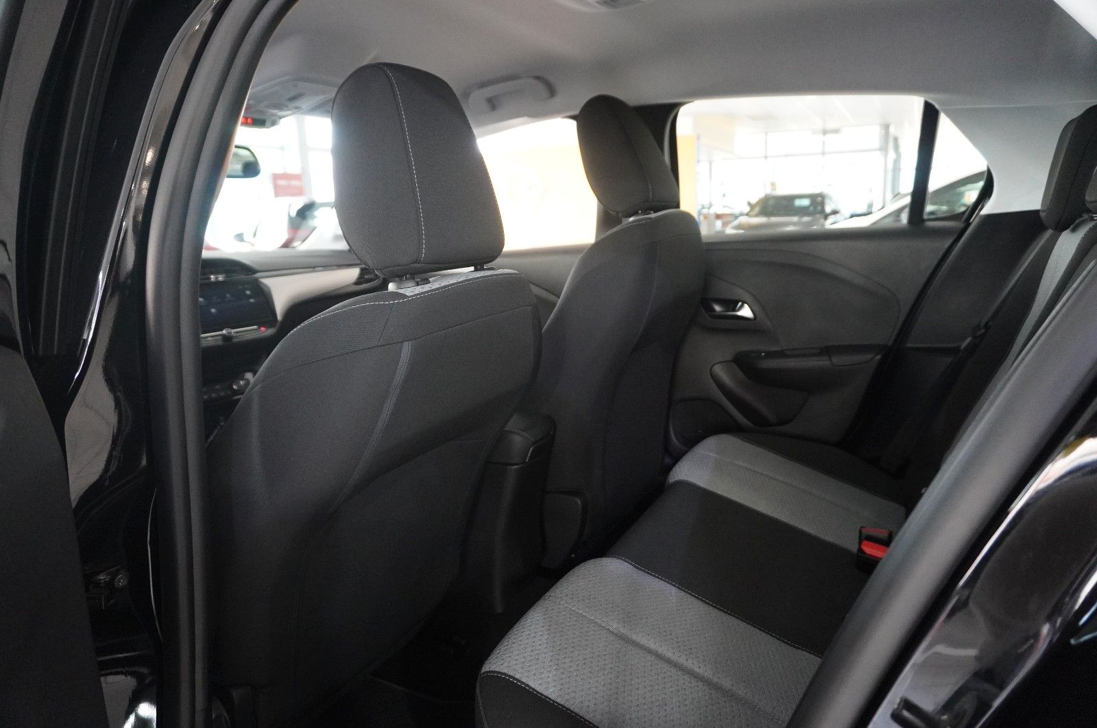 Fahrzeugabbildung Opel Corsa 1.2 MIRROR-LINK/SHZ/PDC/KAMERA/ALU16/LHZ