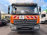 Mercedes-Benz 823 - Mercedes-Benz 82