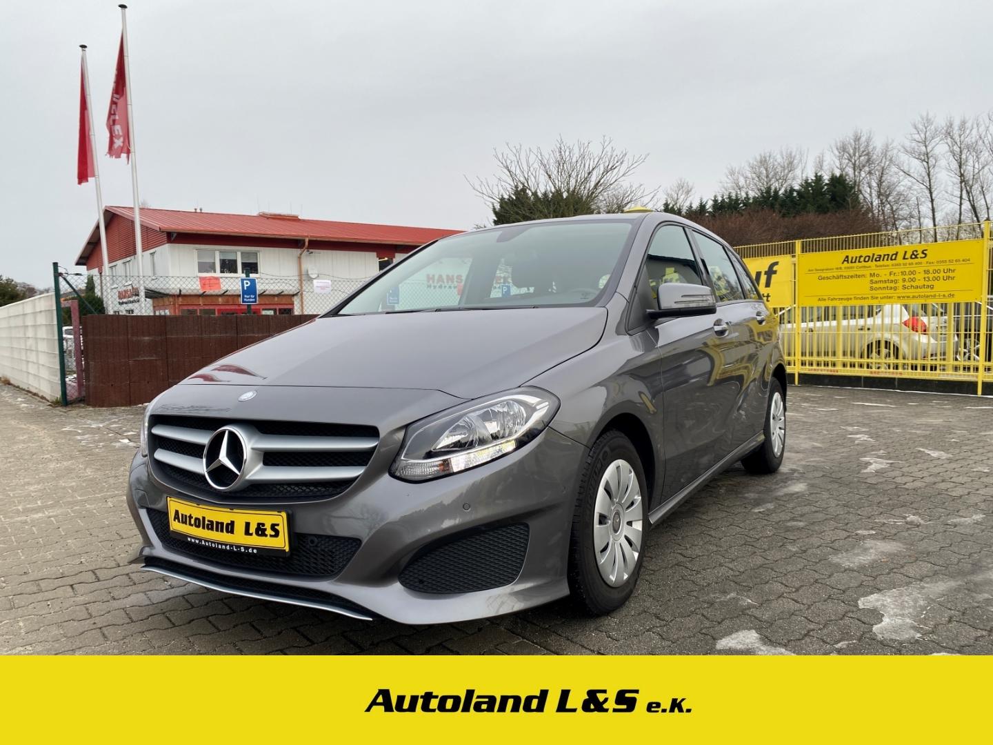 Mercedes-Benz B 180 PDC vorn + hinten, 1. Hand, Allwetterreife