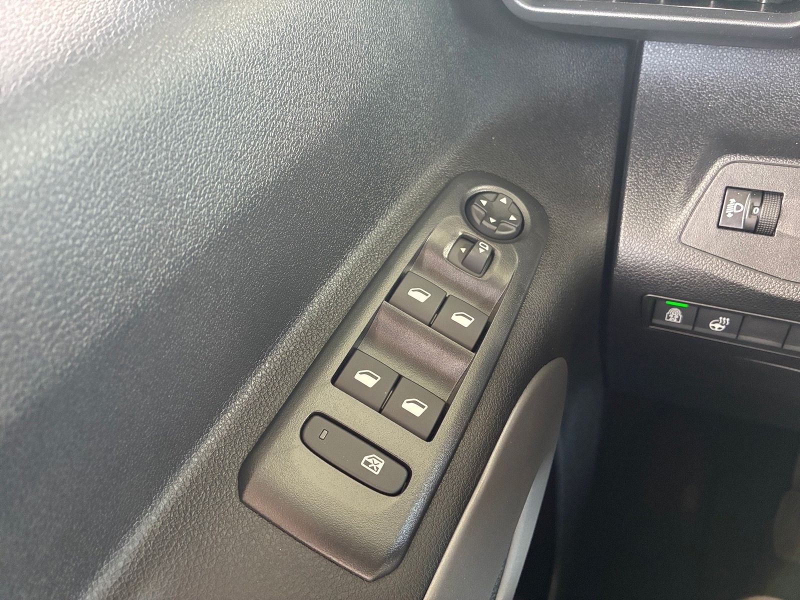 Fahrzeugabbildung Toyota Proace City Verso 1.2 L1 Teamplayer KlimaA,LED