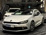 Volkswagen Scirocco 1.4 TSI DSG *Pano*Keyless*Navi*Bi-Xenon - Volkswagen Scirocco in Düsseldorf