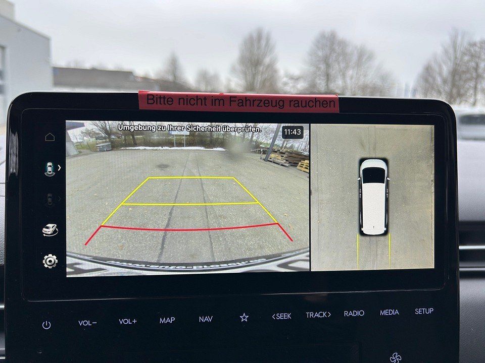 Fahrzeugabbildung Hyundai STARIA HYBRID 9SITZER 6AT TREND 18ZOLL PARK+EA-P