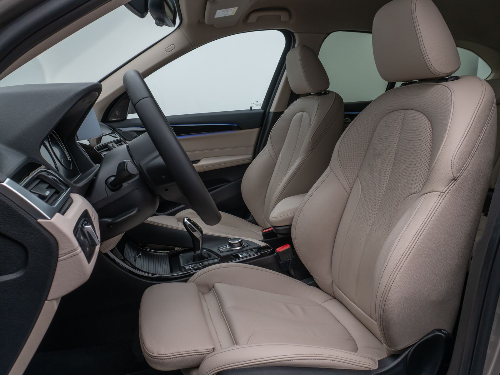 Fahrzeugabbildung BMW X1 xD25d xLine H/K DAB Parkassis AHK Alarm Sport
