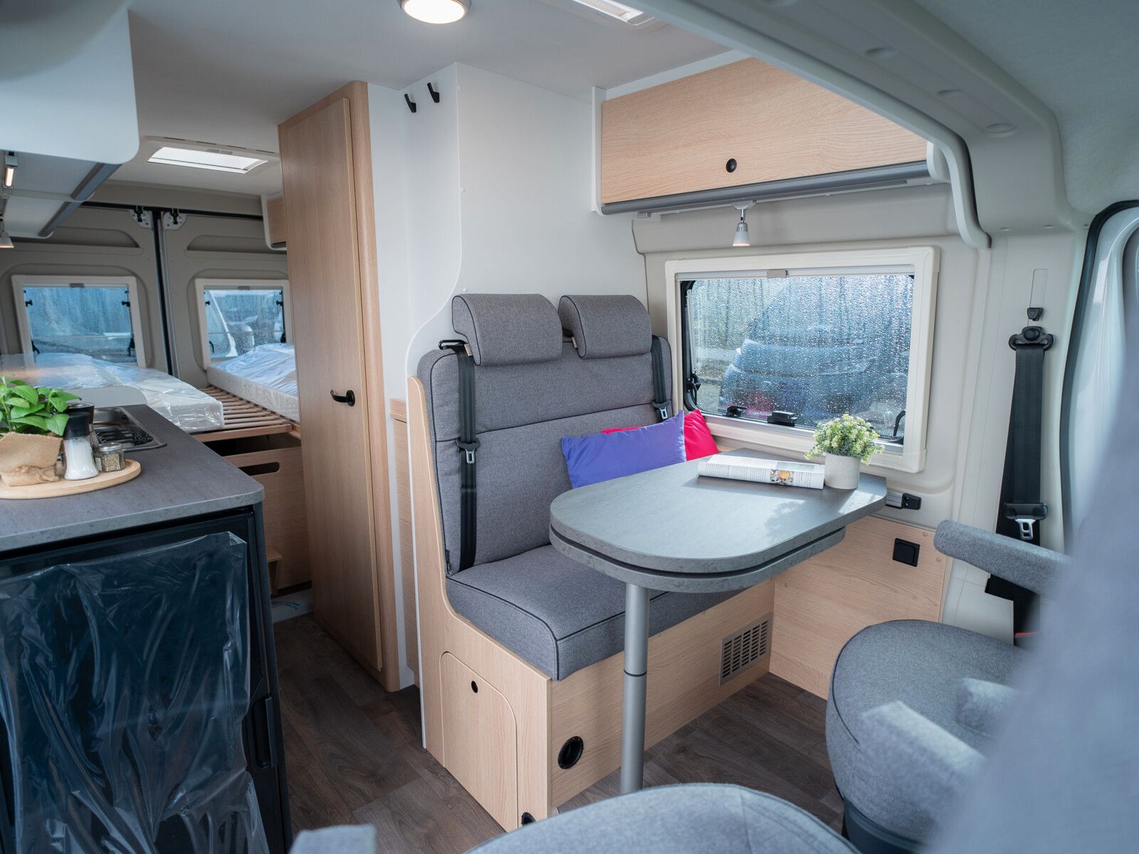Fahrzeugabbildung Sunlight Cliff 640 Wohnwelt Performance Grey
