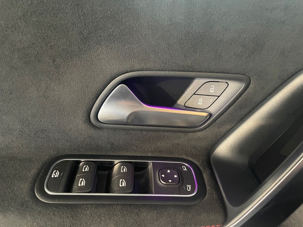 Fahrzeugabbildung Mercedes-Benz A 200 AMG Pano Navi LED Burm. KeyLess Sport KAM