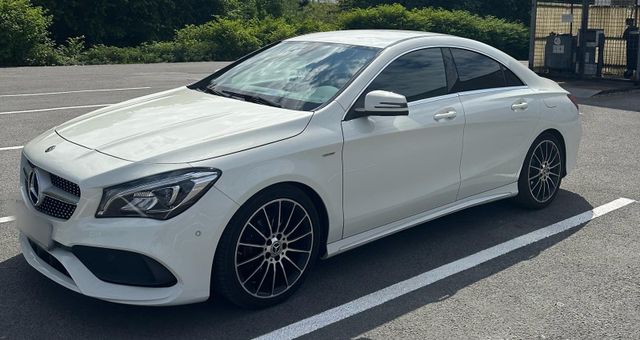 MERCEDES-BENZ *AUTOMATIK* CLA 180 PEAK Edition PEAK Edition
