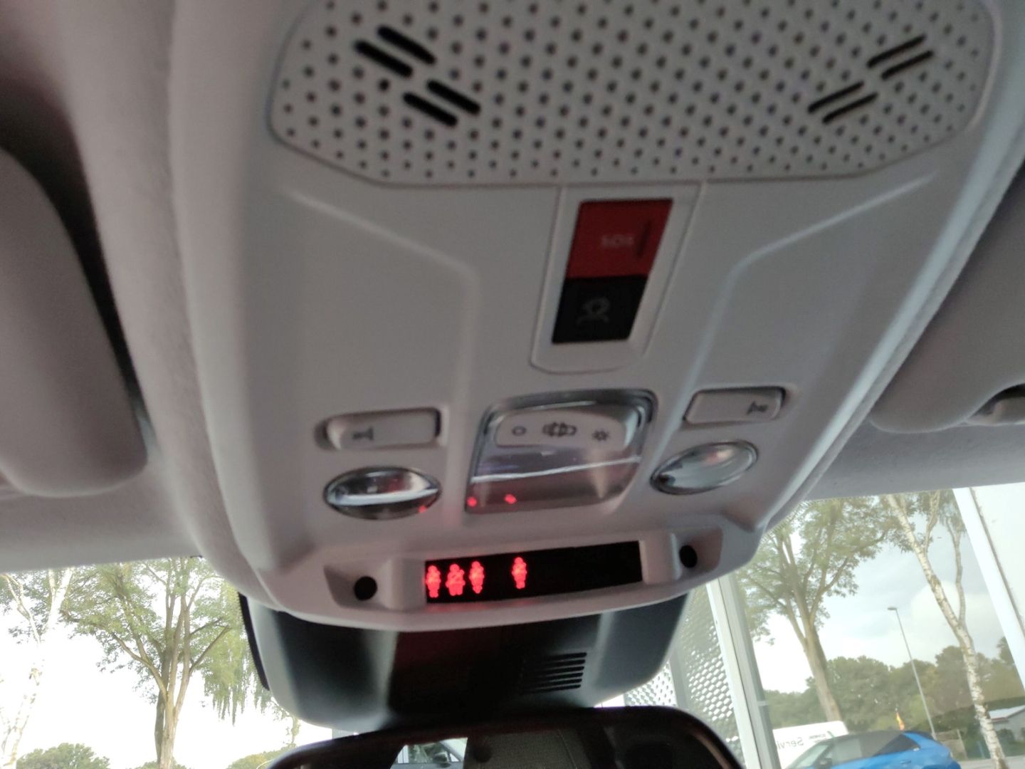 Peugeot 208 - Bild 24