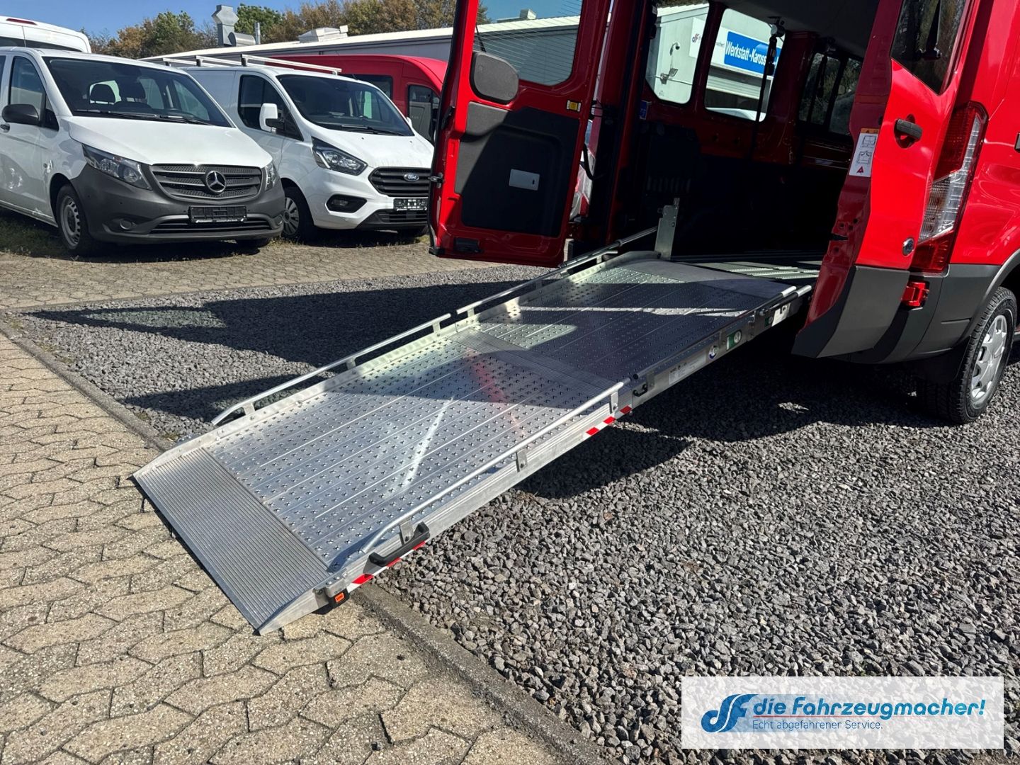 Fahrzeugabbildung Ford Transit Kombi 350 L3 Trend Temp Klima *2076