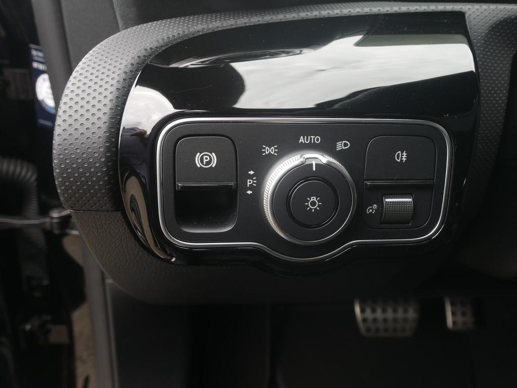 Mercedes-Benz CLA 45 AMG Shooting Brake