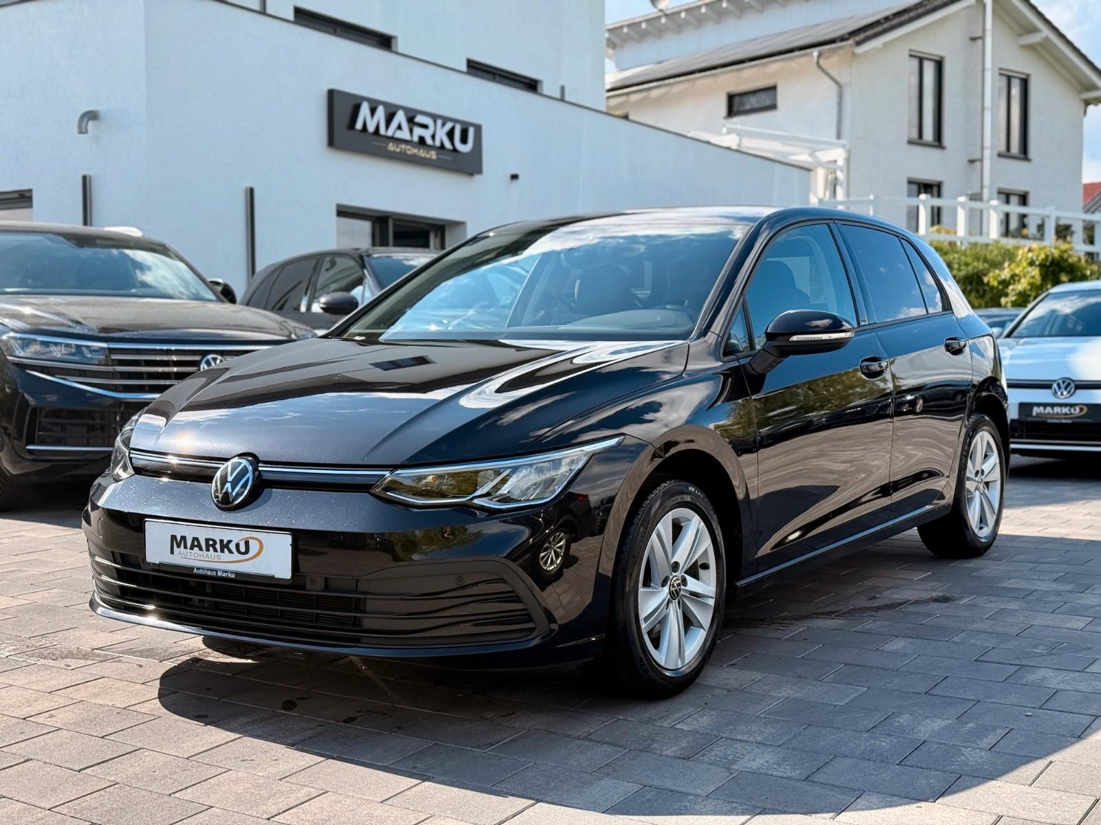 Volkswagen Golf VIII Lim. Life LED*NAVI*RFK*DIGITAL*CARPL*