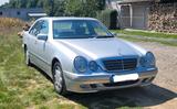 Mercedes-Benz W210 E240 Elegance automatik sehr wenig Rost - Mercedes-Benz E-Klasse: W210