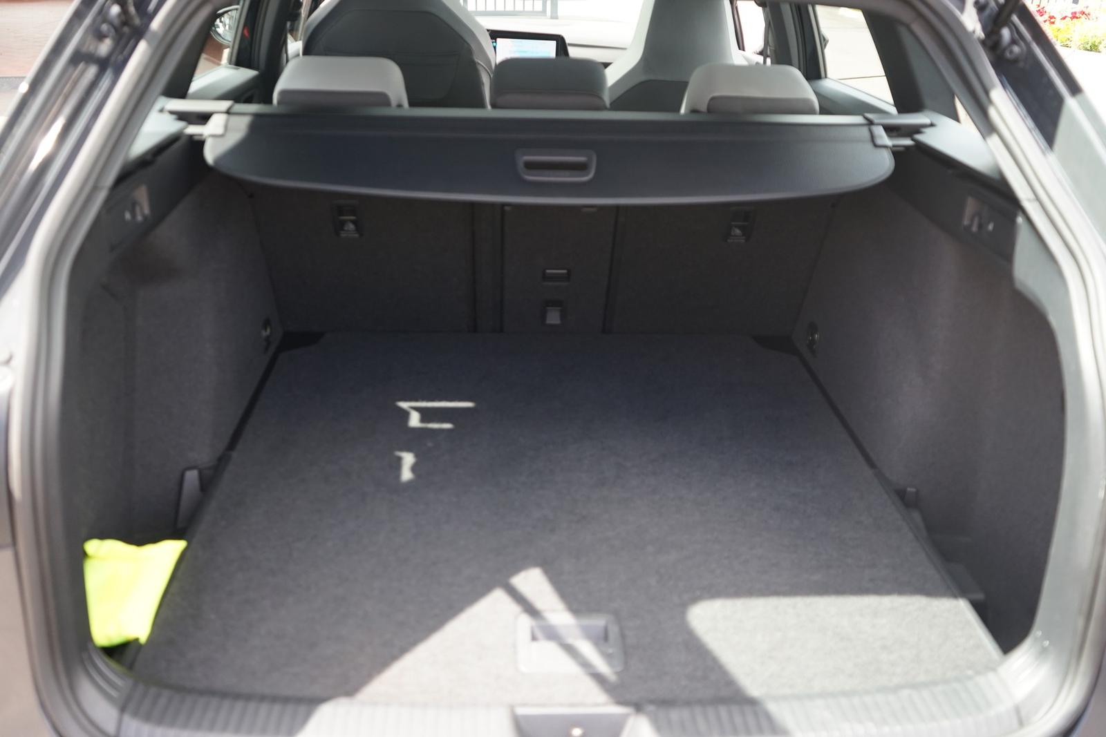 Volkswagen Golf VIII Variant 1.5 TSI R-Line LED Panorama, миниатюра 8