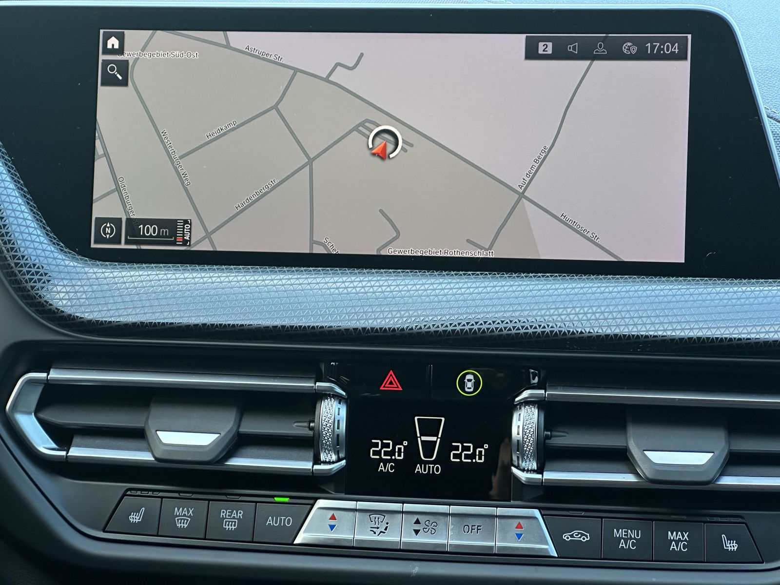 Fahrzeugabbildung BMW 118i 5-Türer Aut. Sport-Line NAV+LED+HIFI+17ZOLL