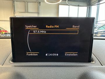 MYAUTOCENTER – Gebraucht- und Jahreswagen mit Werkstattservice in Pfaffenhofen Audi A3 attraction *Panorama*Klima*Freisprech*Xenon*