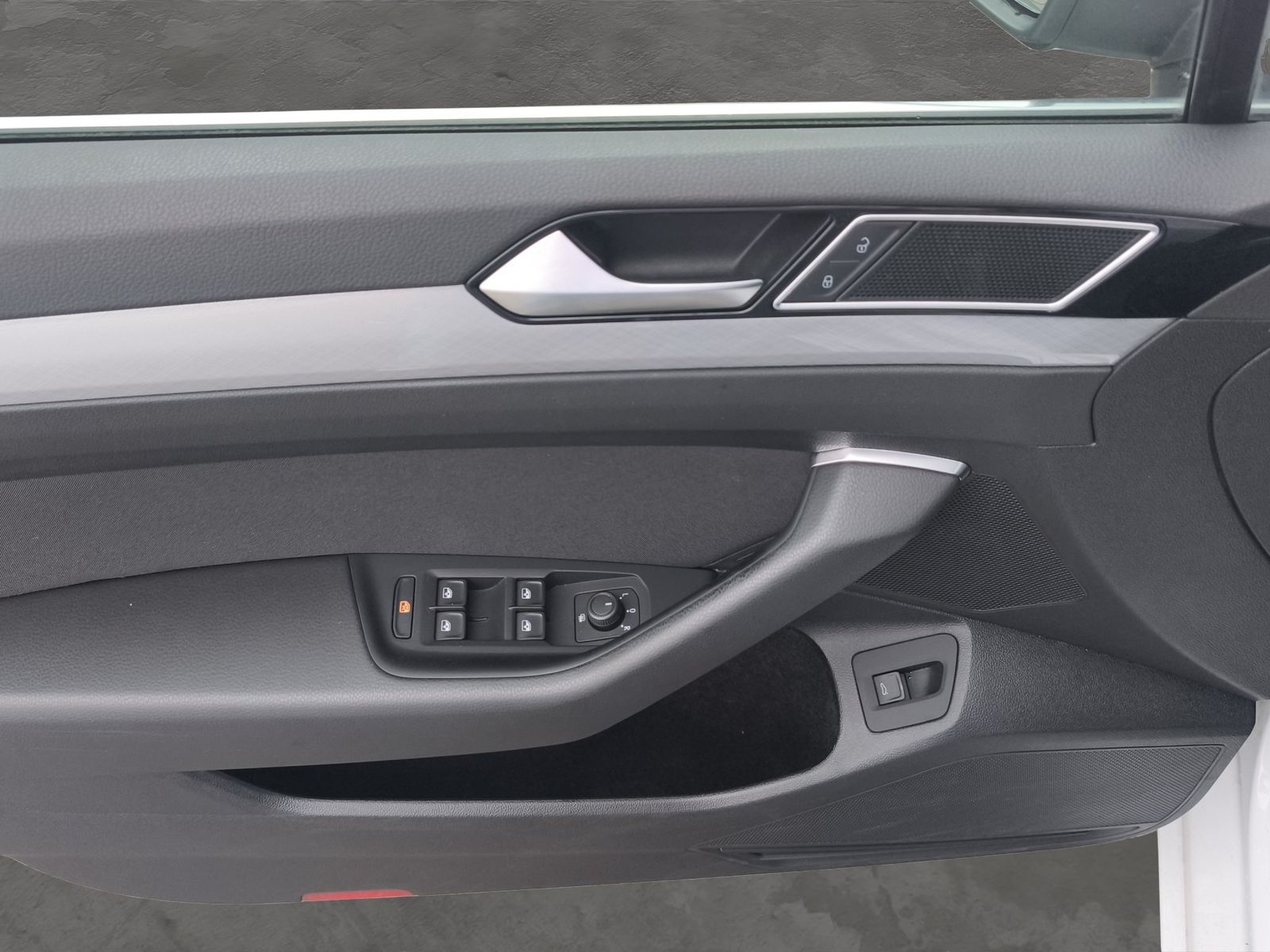 Volkswagen Passat Variant - Bild 12