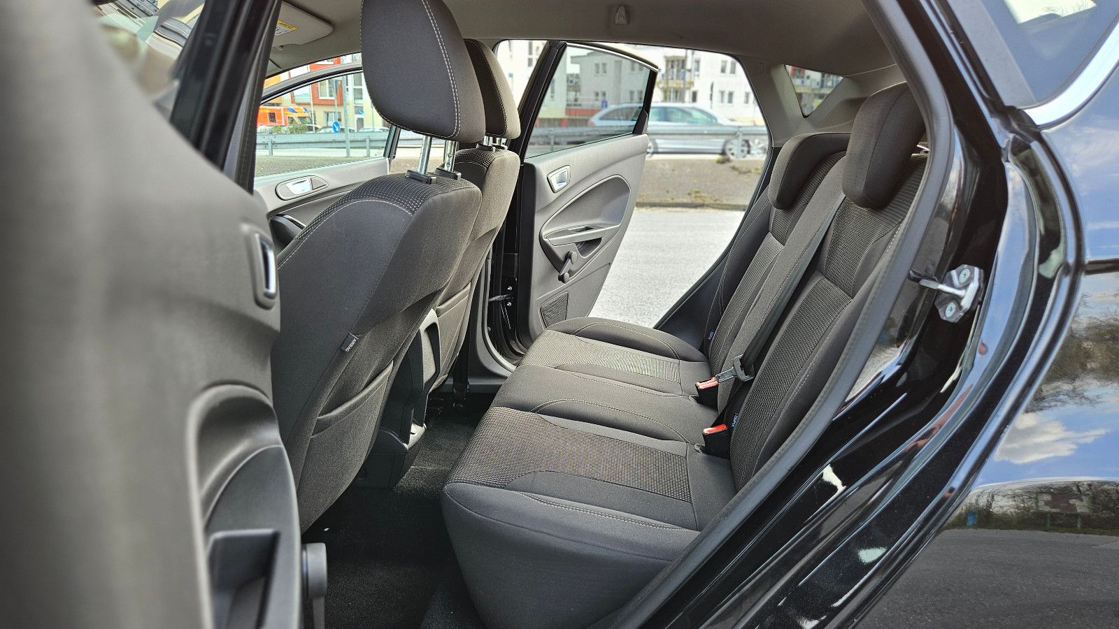 FORD Fiesta Titanium EcoBoost 1 JAHR GARANTIE