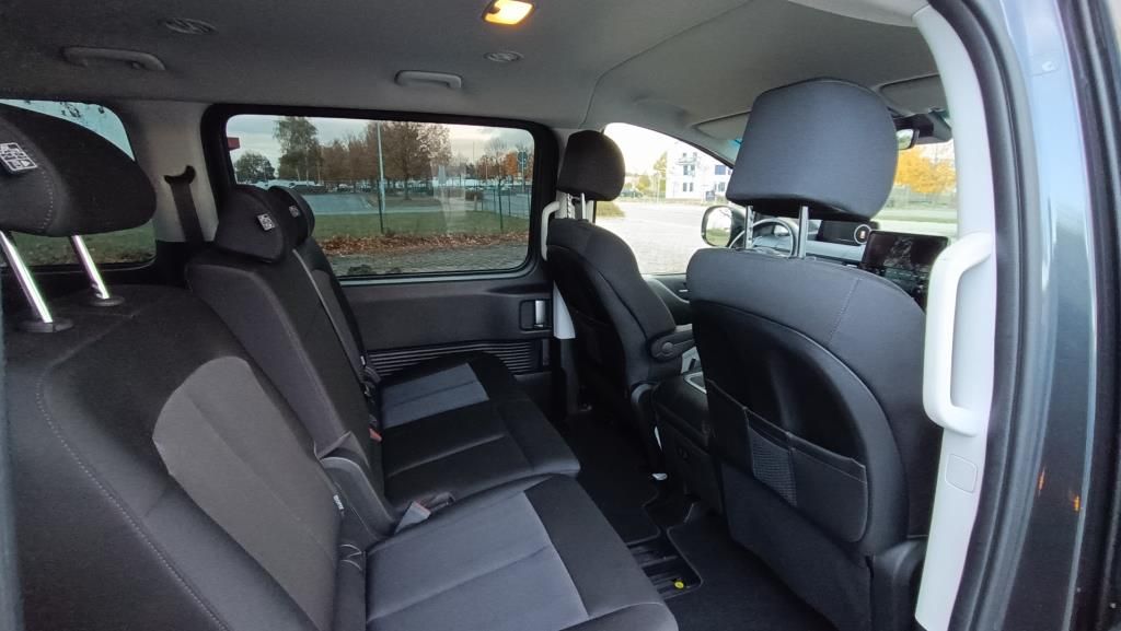 Autohaus Zimpel & Franke -  Hyundai STARIA 2.2 CRDi Trend 9-Sitzer Navi Kamera LED - Bild 10