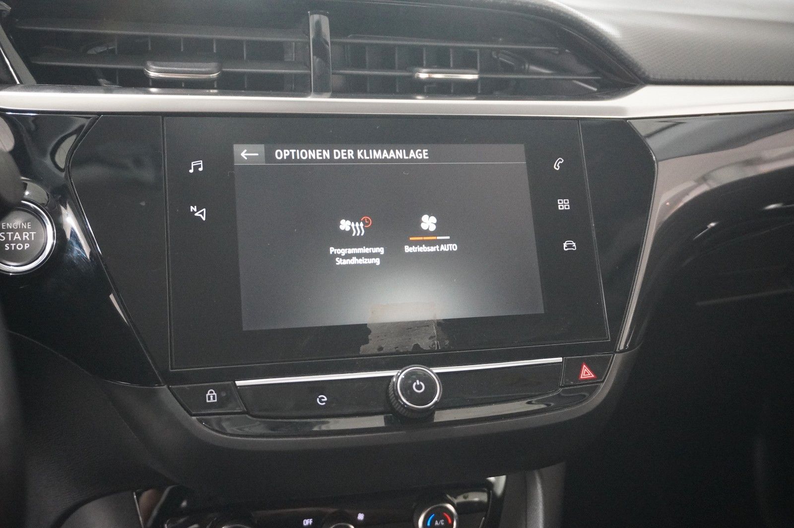 Fahrzeugabbildung Opel Corsa-e F ELEGANCE 3-PHASIG NAVI/LED/KAMERA/DAB+