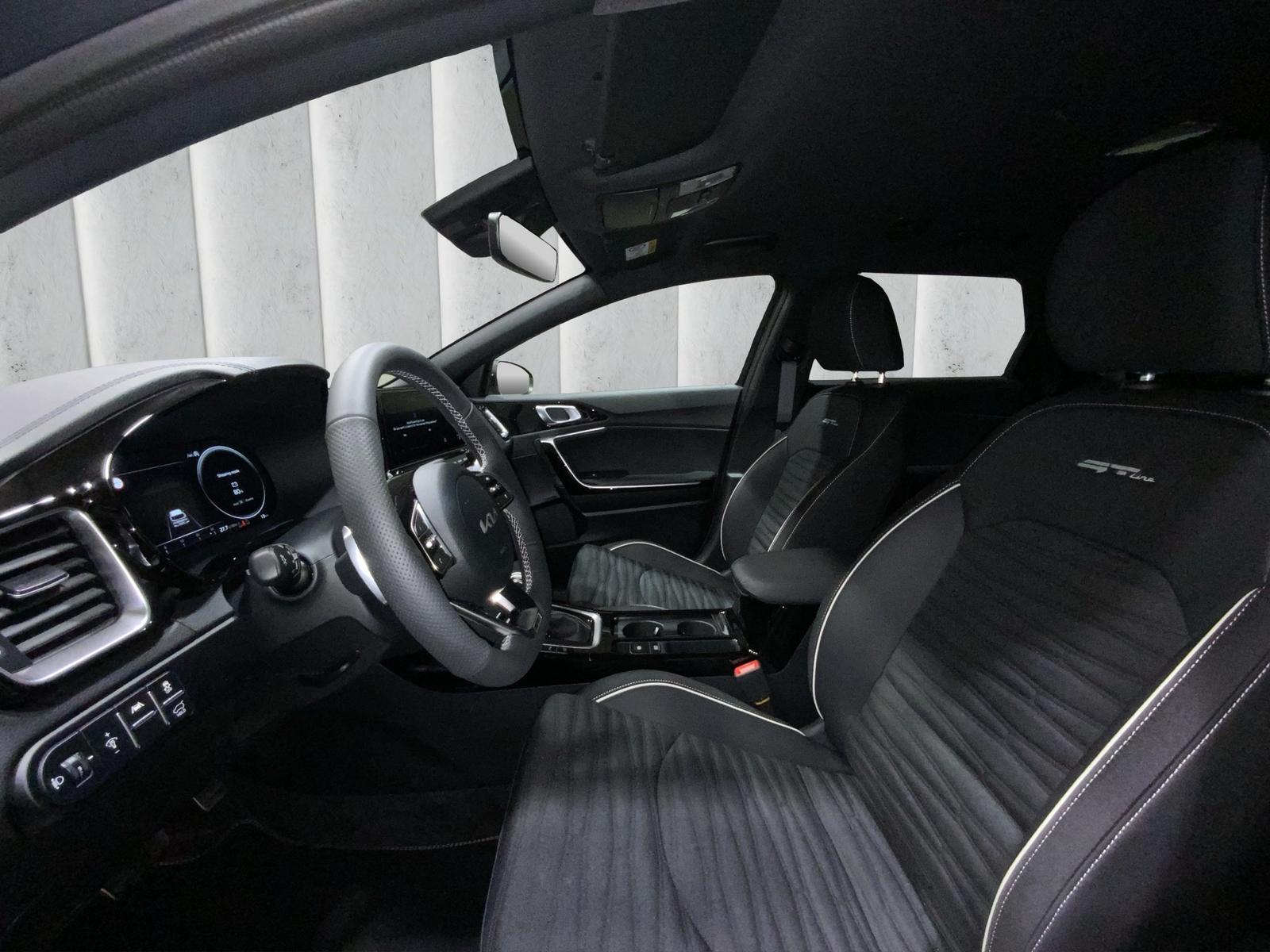 Kia cee'd GT-line 1.5 T-GDI DCT SW Kombi. 103 kW. 5-