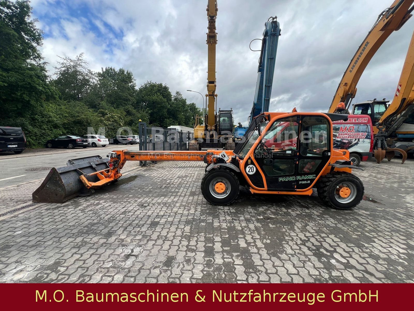 Fahrzeugabbildung Merlo P 25.6 / SW / Palettengabel / Schaufel