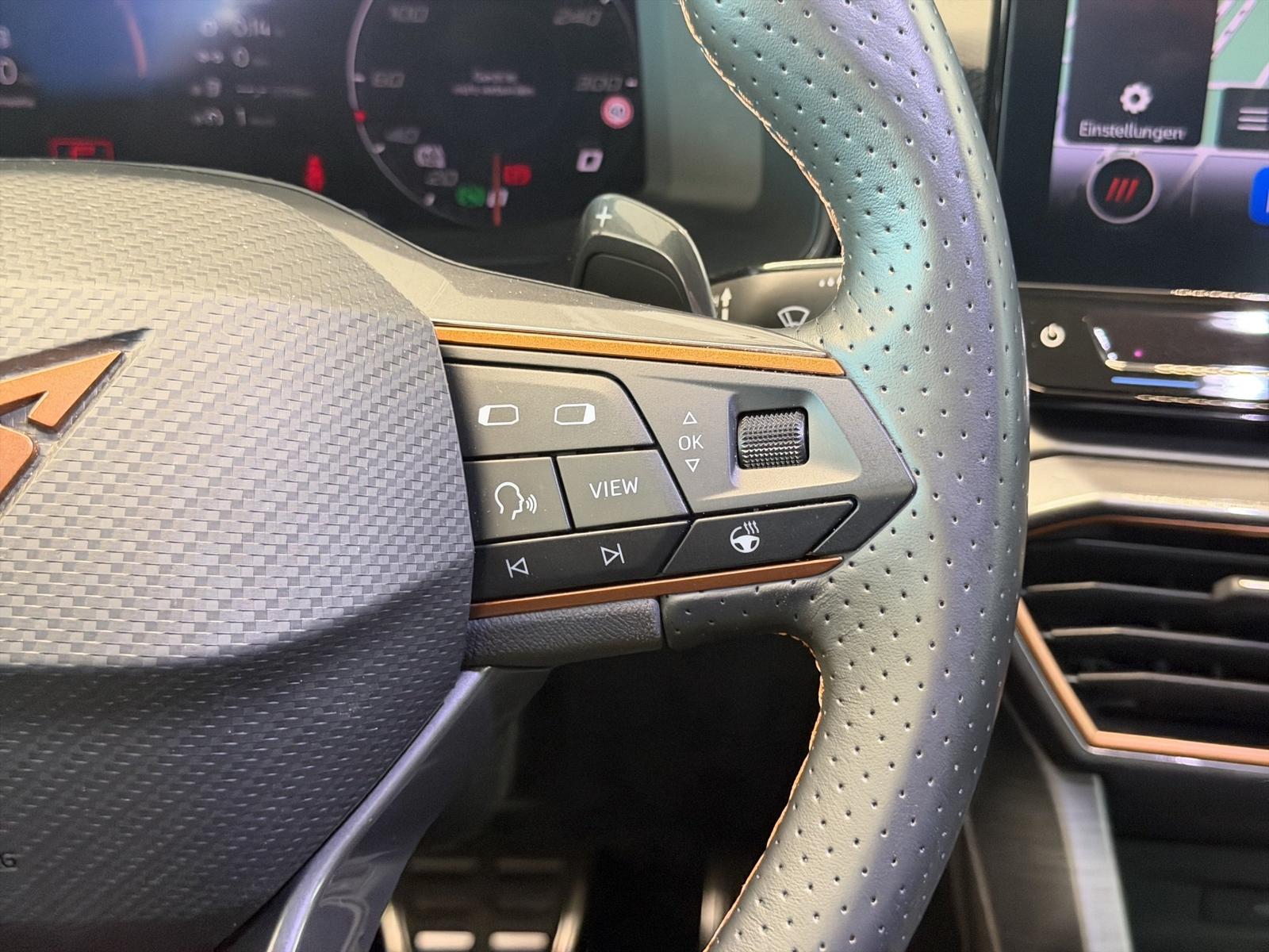 Cupra Leon 2.0 TSI DSG VZ LED NAVI KAMERA PARKLENK