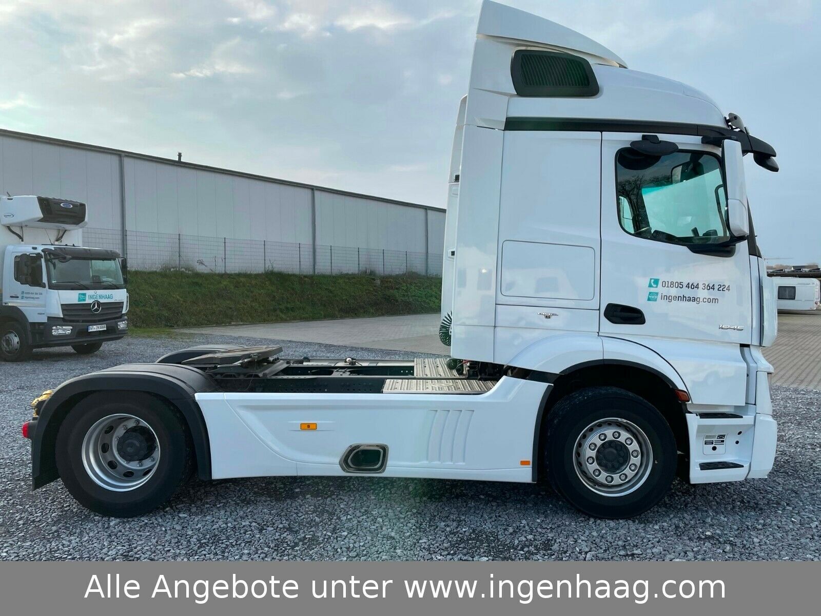 Fahrzeugabbildung Mercedes-Benz Actros 1845 LS Stream Space