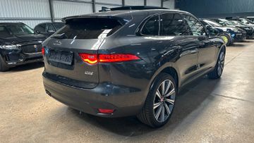 Jaguar F-Pace - 7