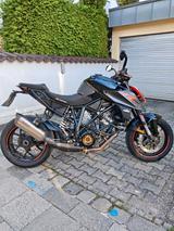 KTM 1290 Super Duke R, viel Zubehör, Akrapovic  - KTM Motorräder in München