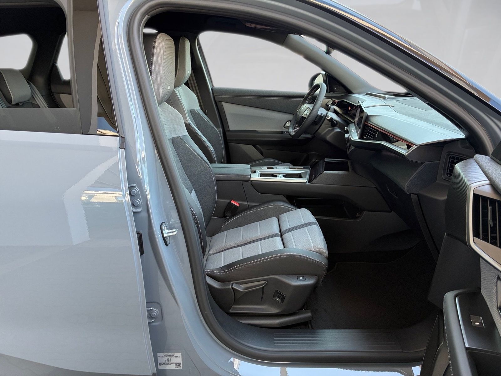 Fahrzeugabbildung Opel Grandland 1.2 48V W GS 360,HUD,Kamera,Navi,Pano