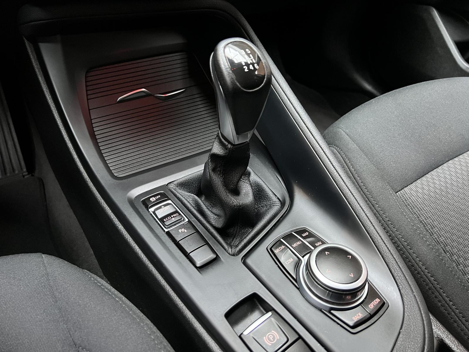 BMW X1 sDrive 18i Navi RFK LED SHZ VOLLFOLIERUNG, миниатюра 22