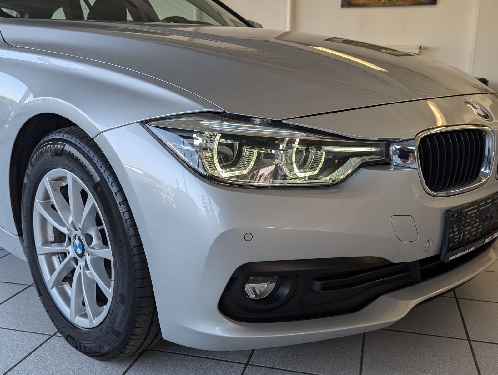 Fahrzeugabbildung BMW 320 d Efficient Dynamics LCI LED PDC