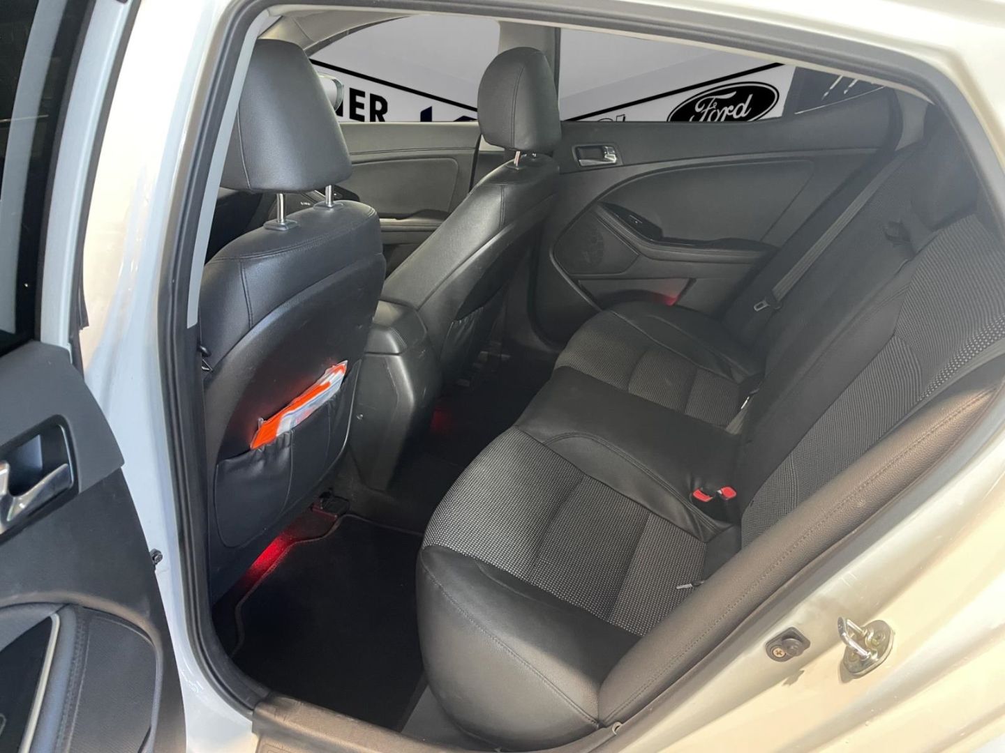 Fahrzeugabbildung Kia Optima Edition 7 Kamera Tempomat SHZ LED
