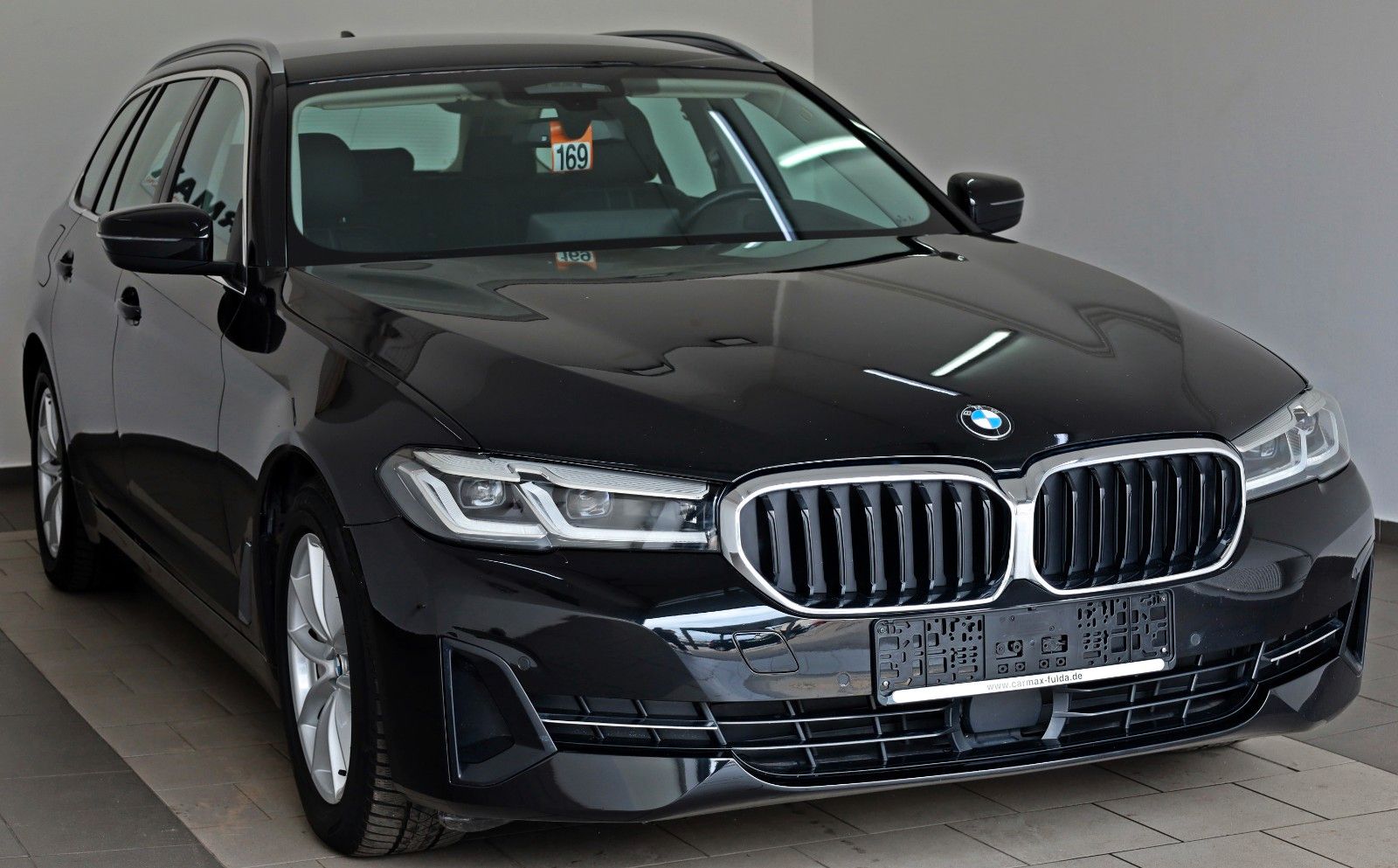 Fahrzeugabbildung BMW 530 d xDrive, Leder,Navi,LED,SH,HUD,Kamera