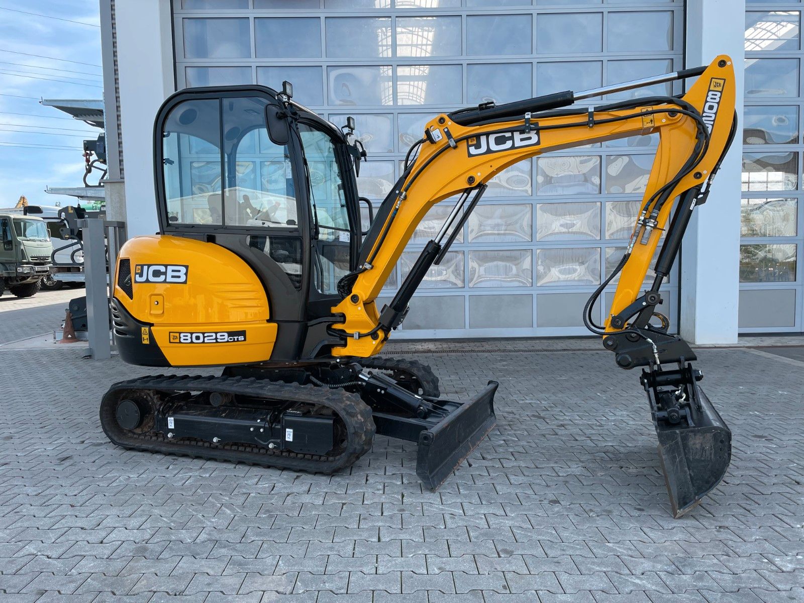 Fahrzeugabbildung JCB 8029 CT / 151h / 2023 / Inkl. Löffelpaket - mit KI generiert/bearbeitet