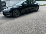 Tesla Model 3 Long Range AWD 366kW/498PS - gebrauchte Tesla Model 3 aus dem Jahr 2022