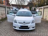 Toyota Corolla Verso 2009 | 2.2 D-CAT Dies... - Toyota Corolla Verso mit Diesel-Antrieb: 2.2