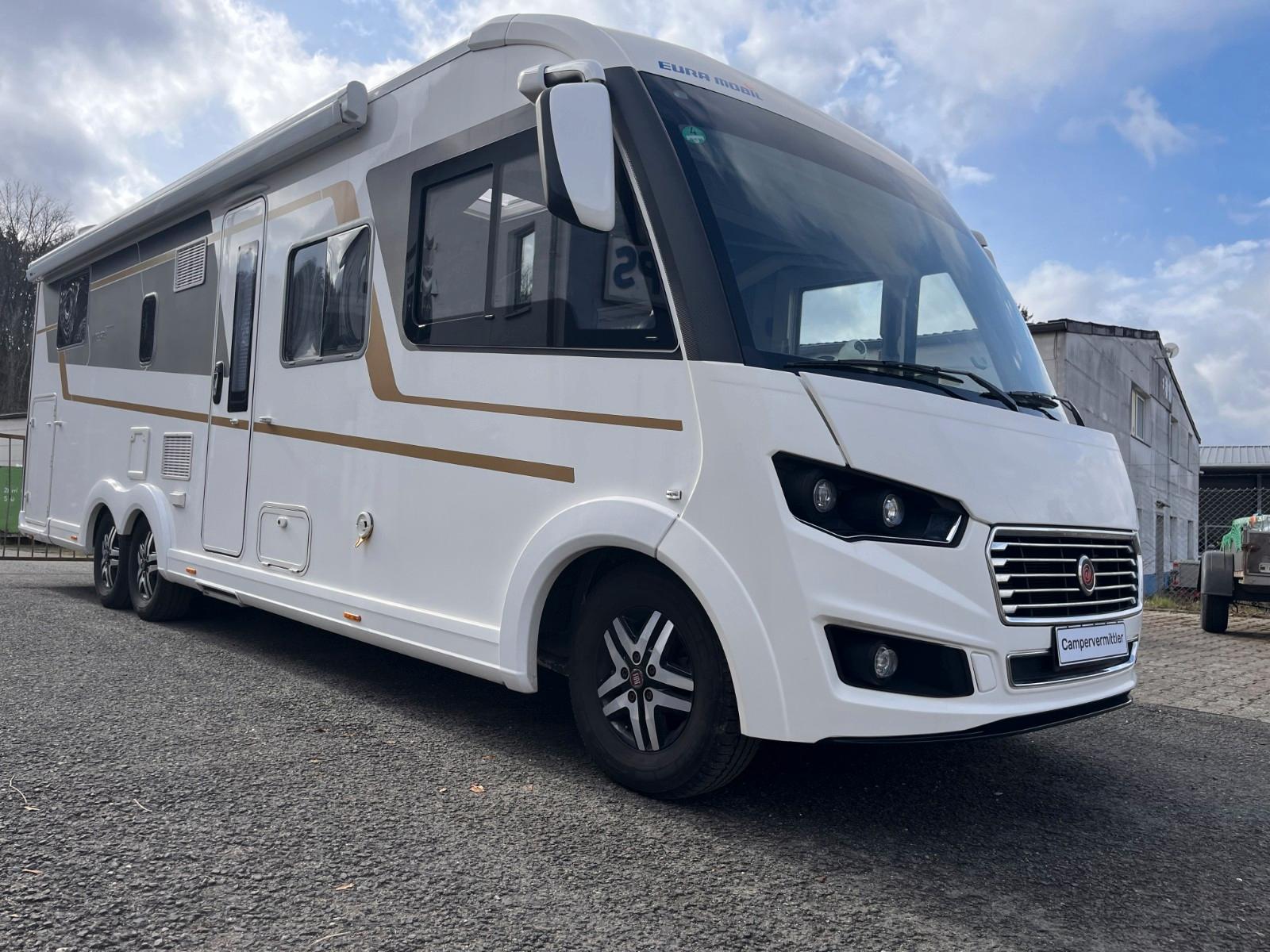 Eura Mobil Integra 890 QB